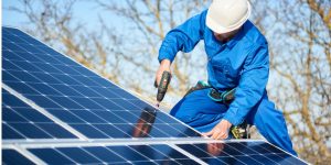 Installation Maintenance Panneaux Solaires Photovoltaïques à Chastel-Arnaud